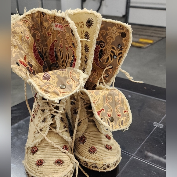 SOLD - Picture 2 of 6